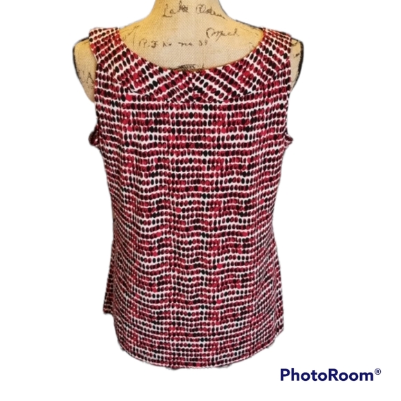 Classy sleeveless top - Picture 2 of 3